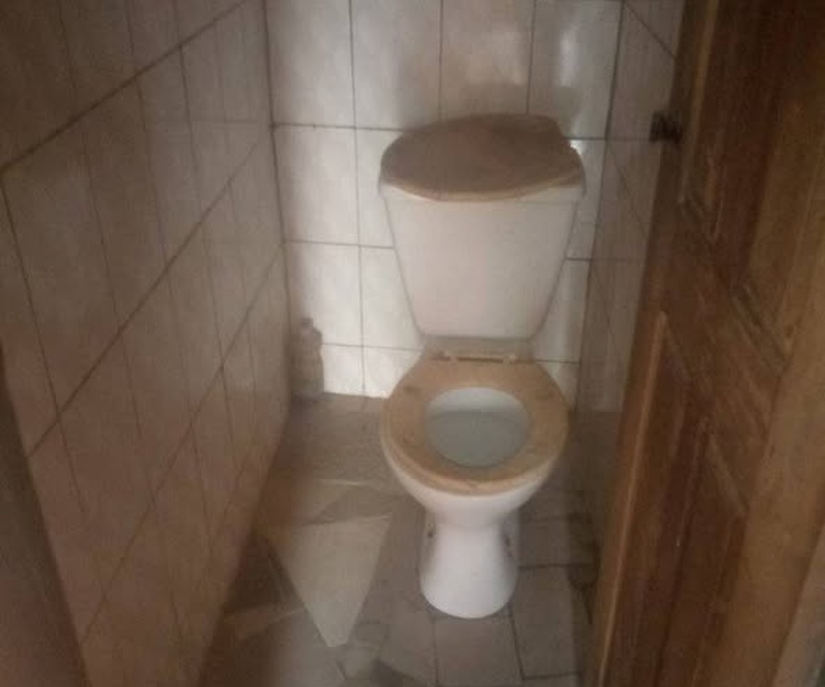 Studio moderne 4 pièces à Nkolbisson - 40 000 FCFA/mois