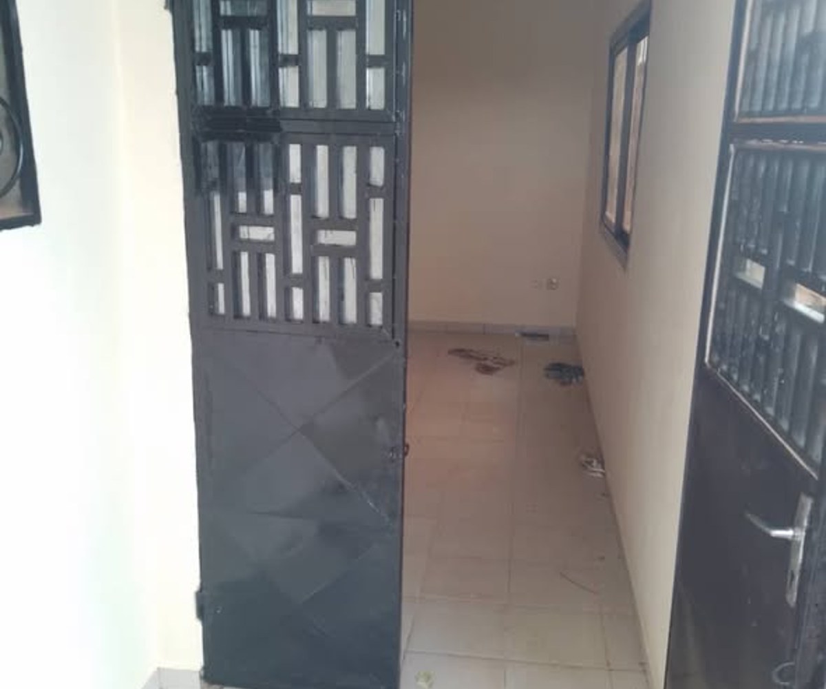 Appartement moderne à louer à Nkolmesseng - 70 000 XAF