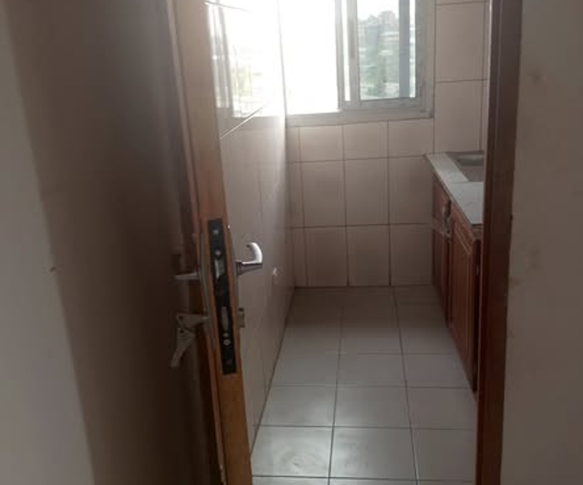 Studio moderne à louer - Village, Douala