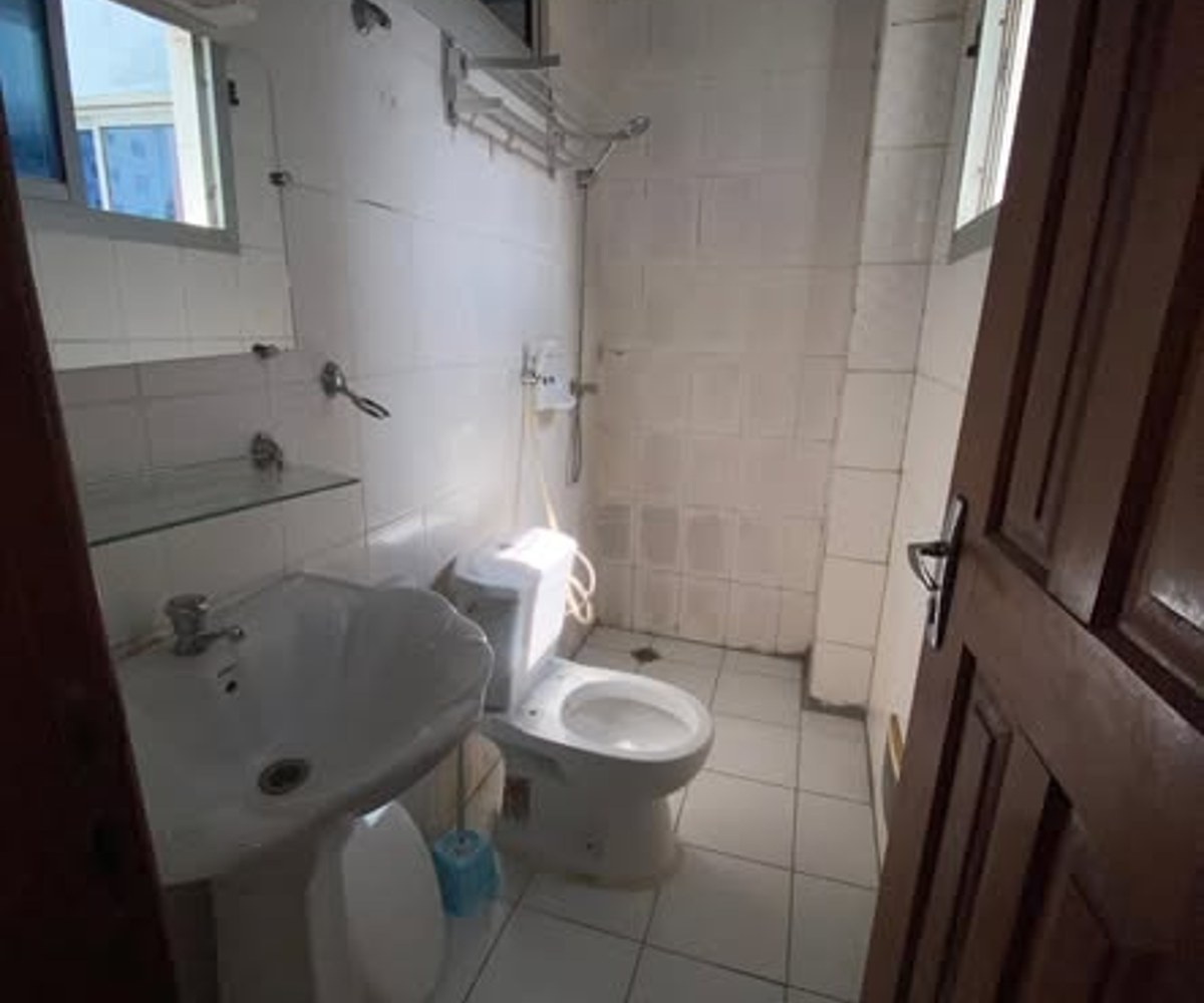 Appartement 2 chambres à louer – Bonapriso, Douala