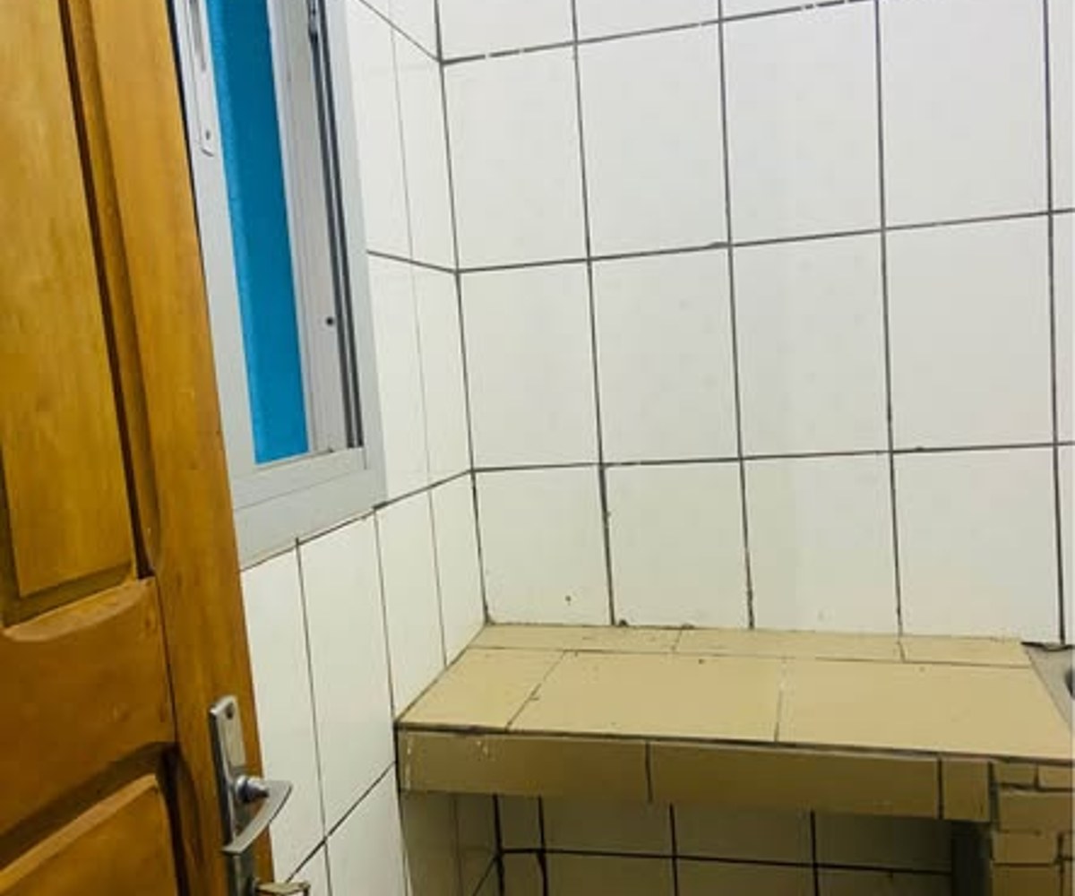 Studio moderne à louer à PK 14