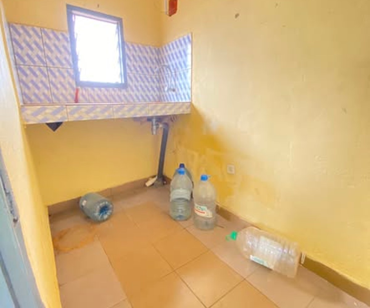 Chambre moderne à louer à TKC