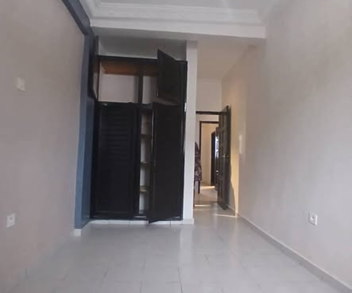 Appartement moderne haut standing staffé - Cité des Palmiers, Douala