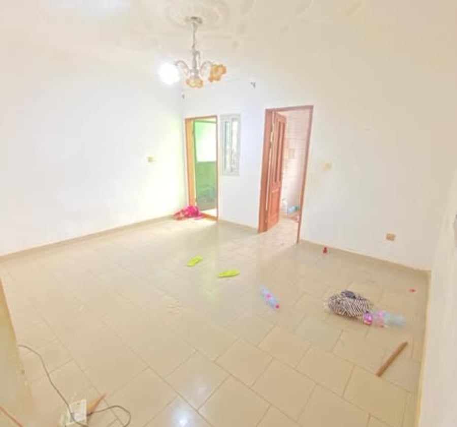 Studio moderne à louer à Etoug-Ebe
