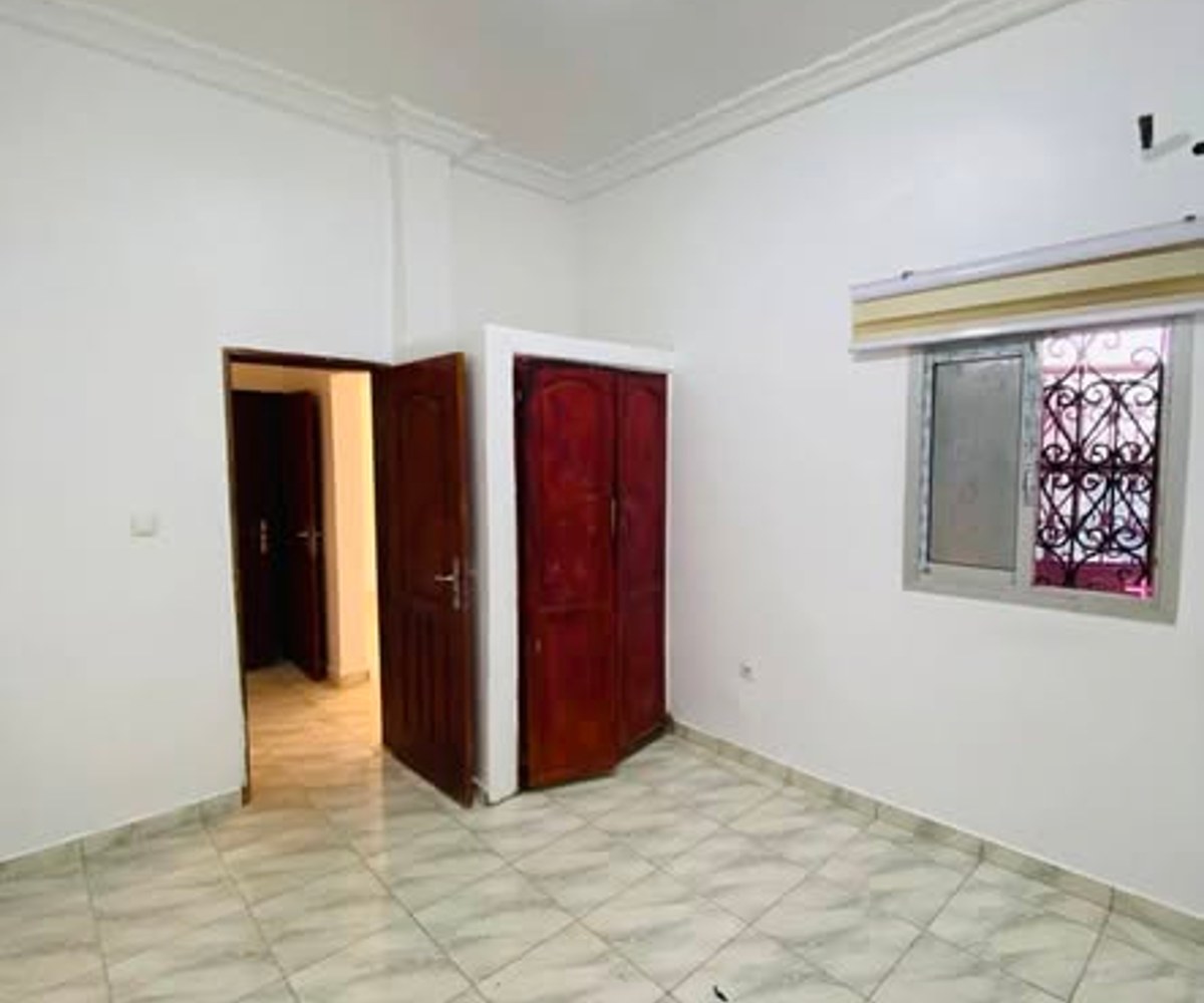 Studio moderne à louer à Makepe Saint Tropex