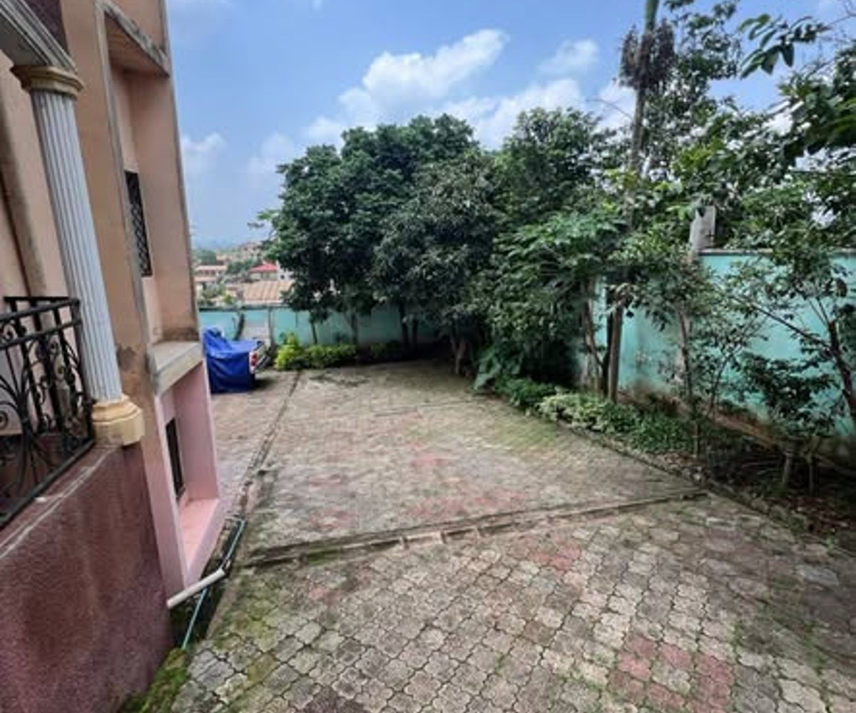 Studio à louer à Chapelle Ngousso - 80 000 FCFA