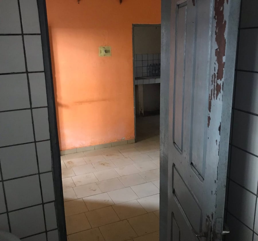 Studio moderne à Happy, Yaoundé