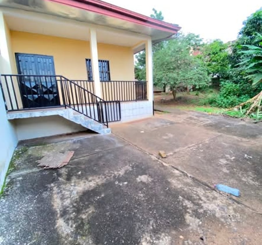 Villa à louer à Mbog Abang