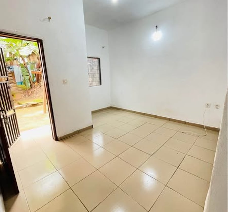 Studio moderne à Etoug-Ebe