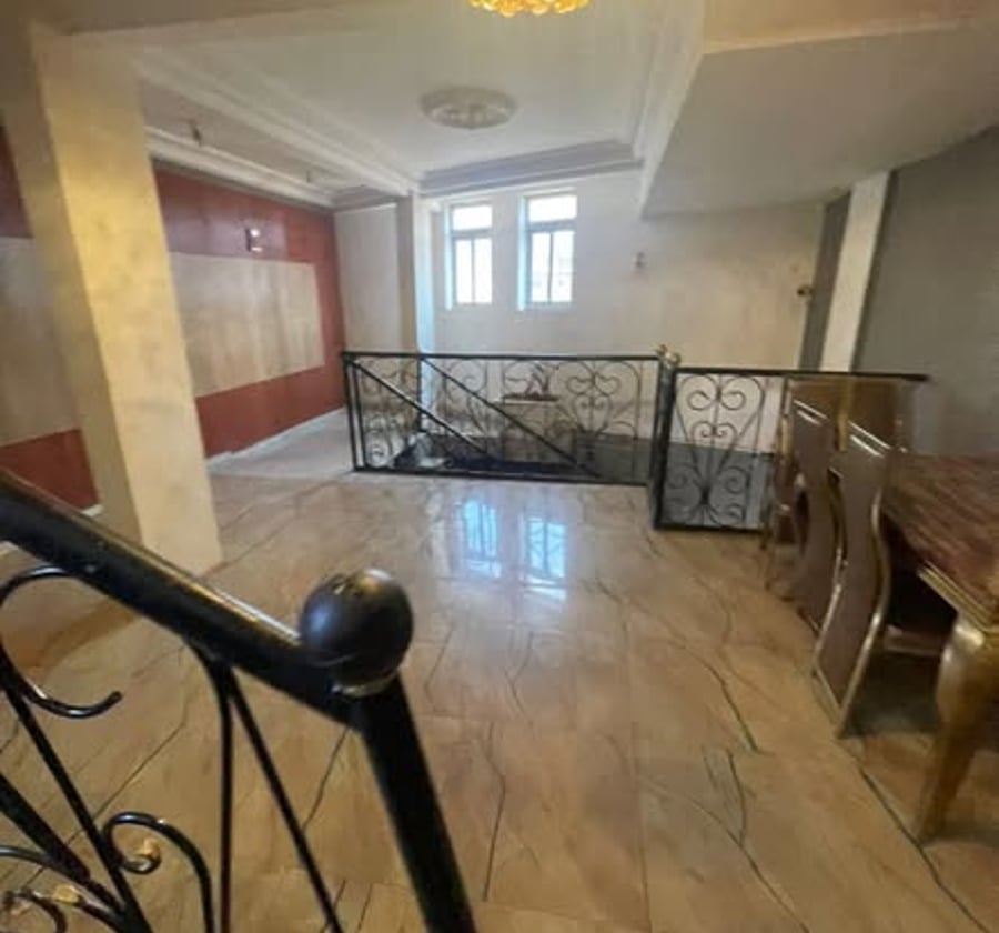 Chambre moderne à louer – Biyem Assi