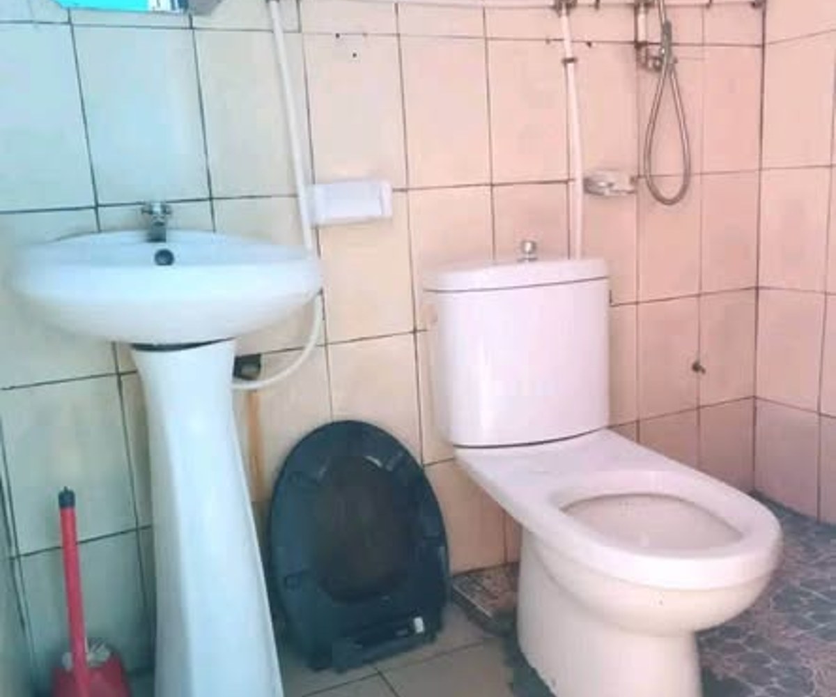 Studio moderne à Carrefour Biyem Assi