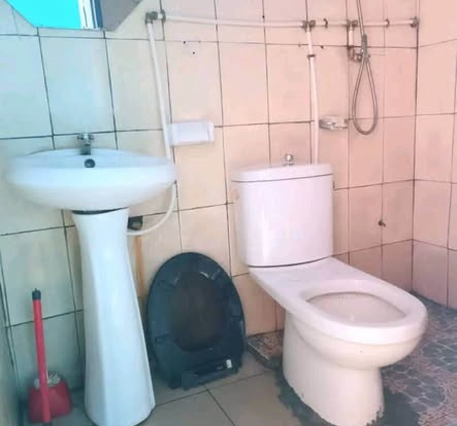 Studio moderne à Carrefour Biyem Assi