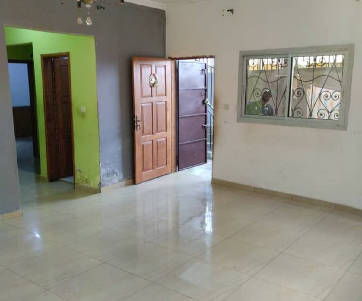 Akwa Nord - Appartement 2 chambres - 130 000 FCFA/mois