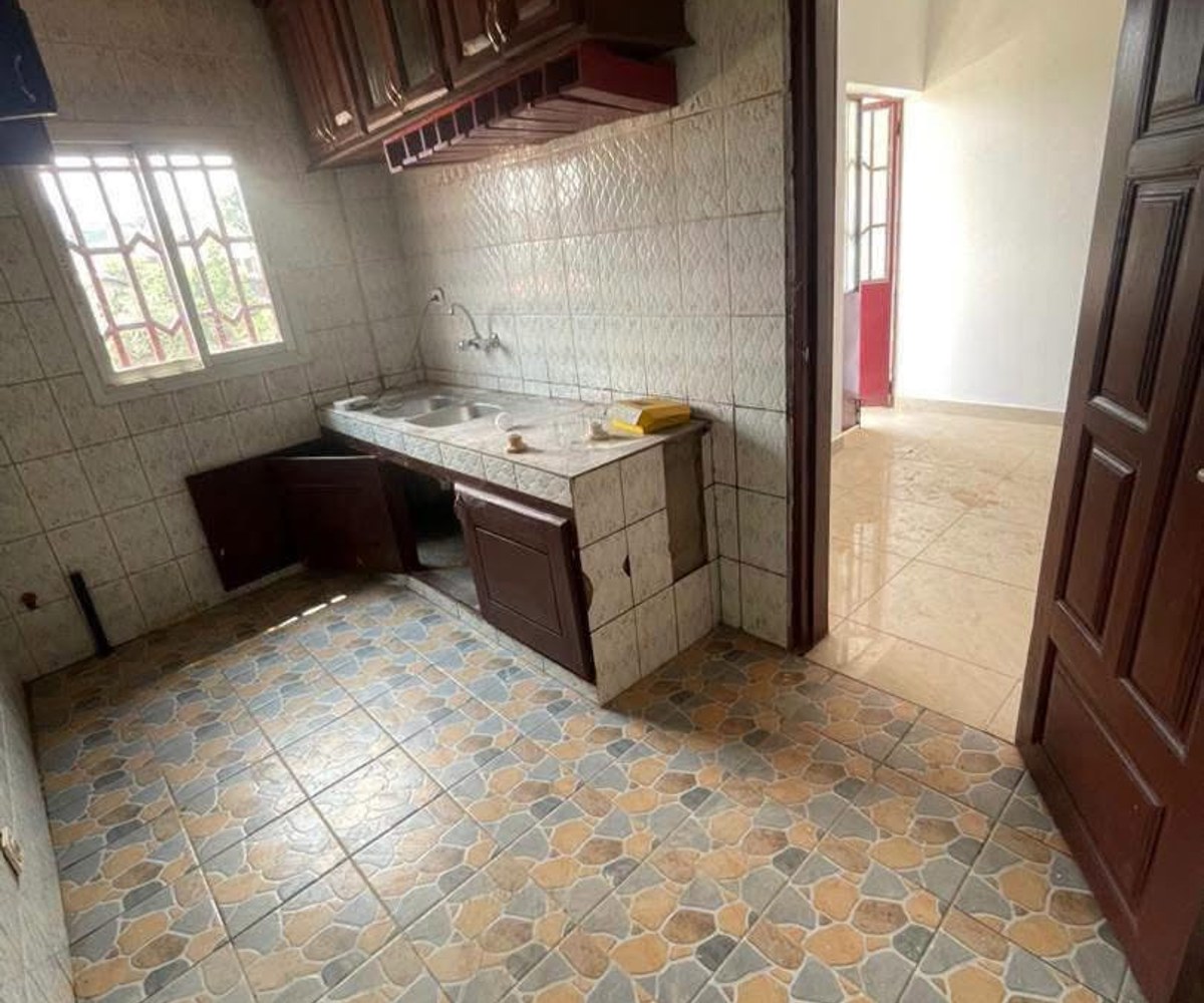 Appartement à louer à Essos, Yaoundé