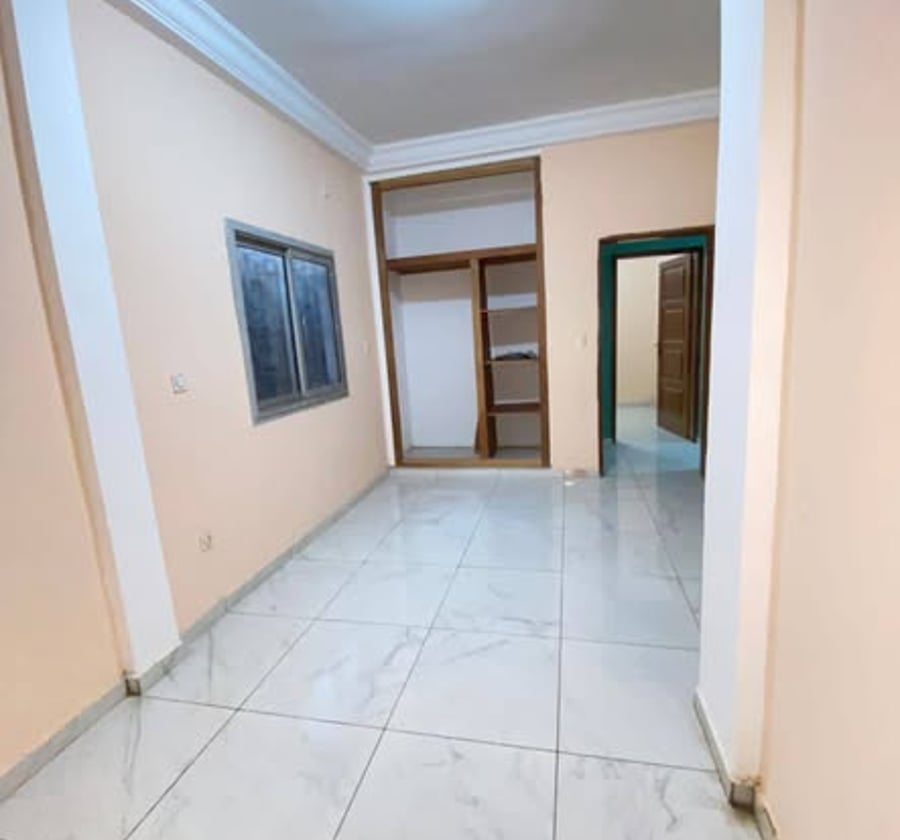 Appartement moderne à louer - Odza Petit Marché