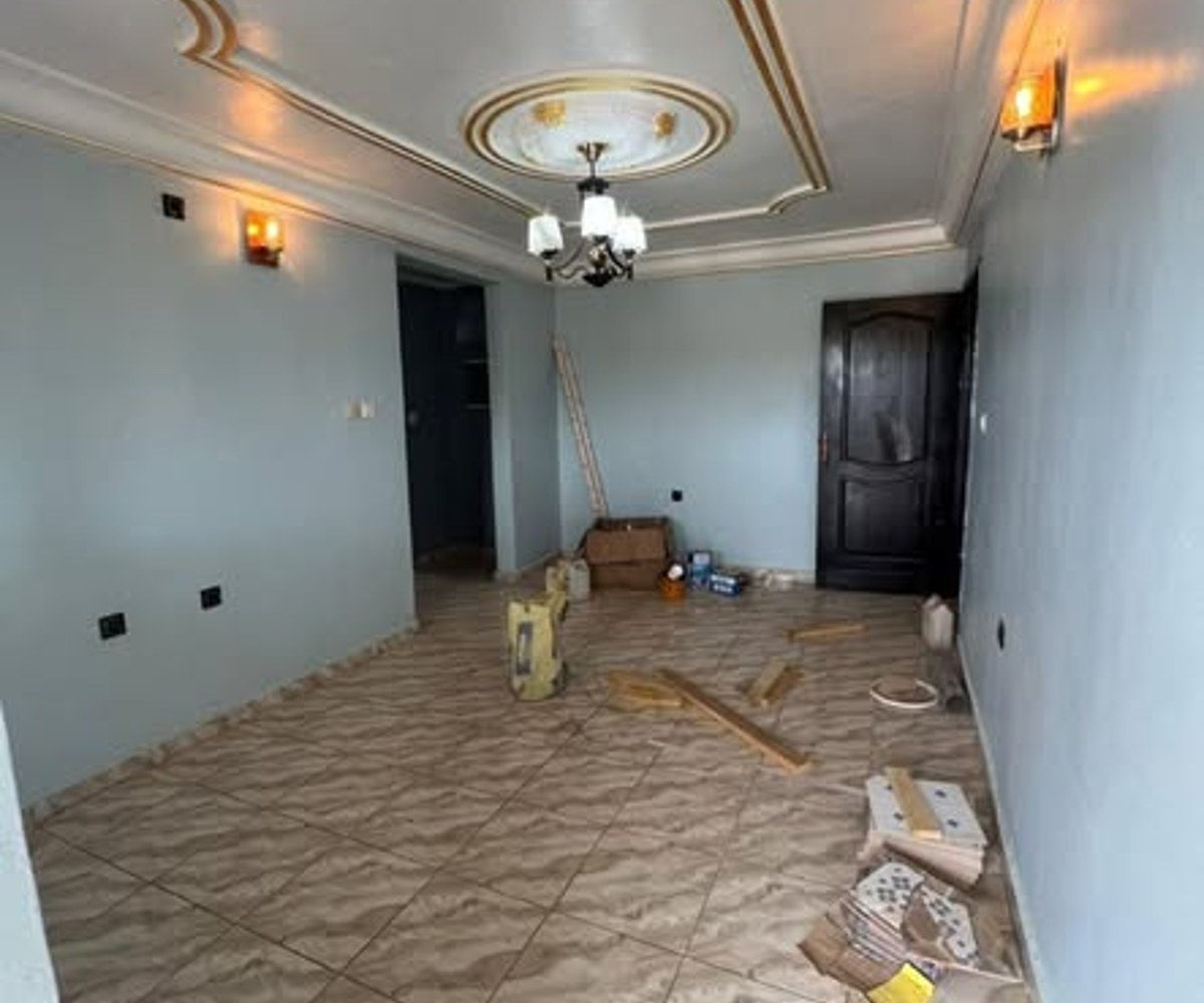 Studio moderne à louer à Simbock Eloumdem