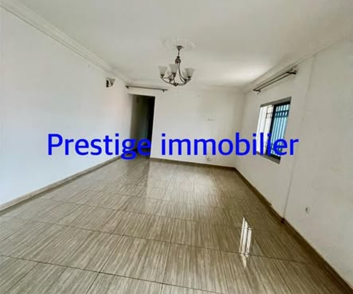 Appartement haut standing à louer à Simbock
