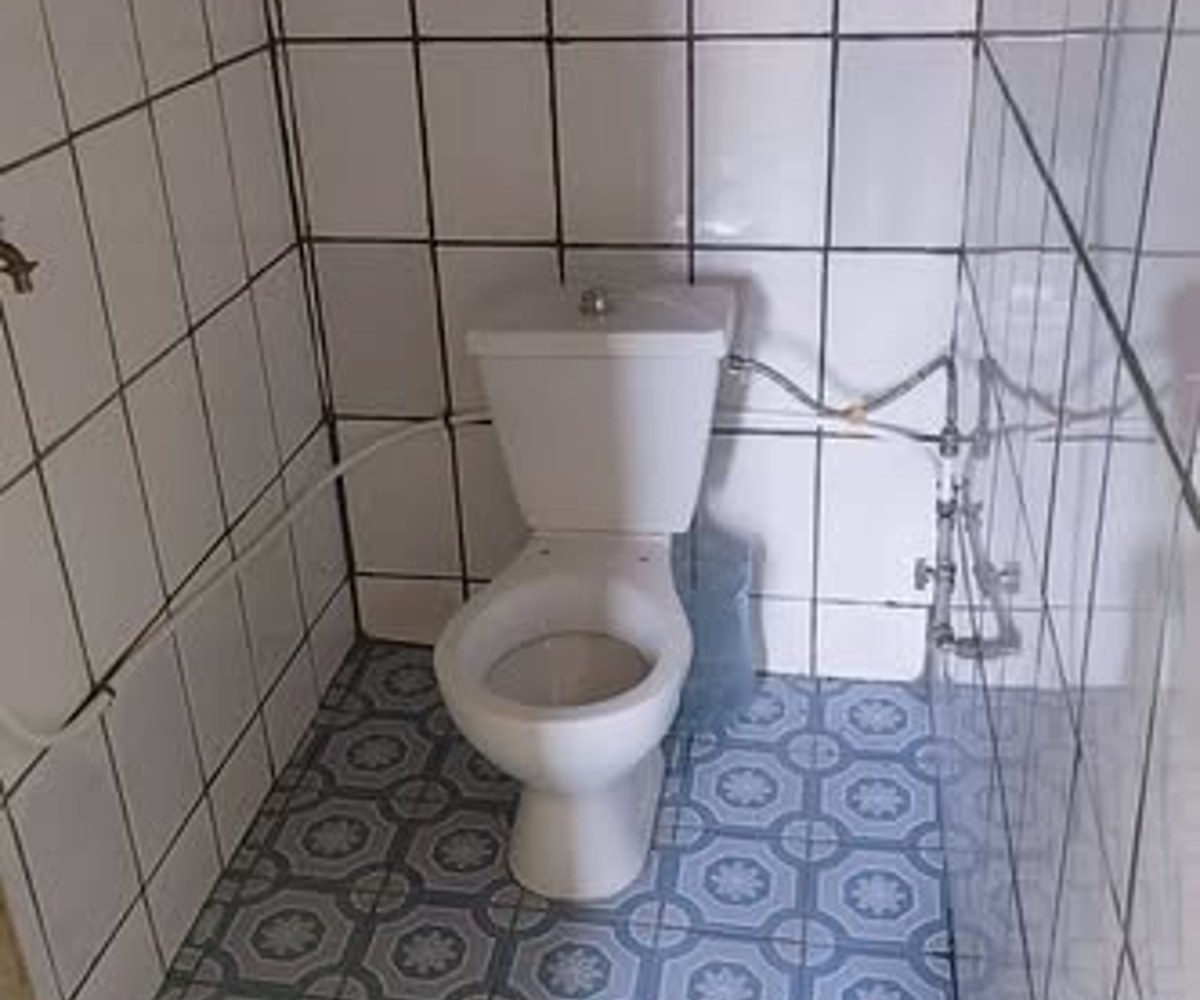 Chambre à louer à PK14 – 25 000 XAF/mois