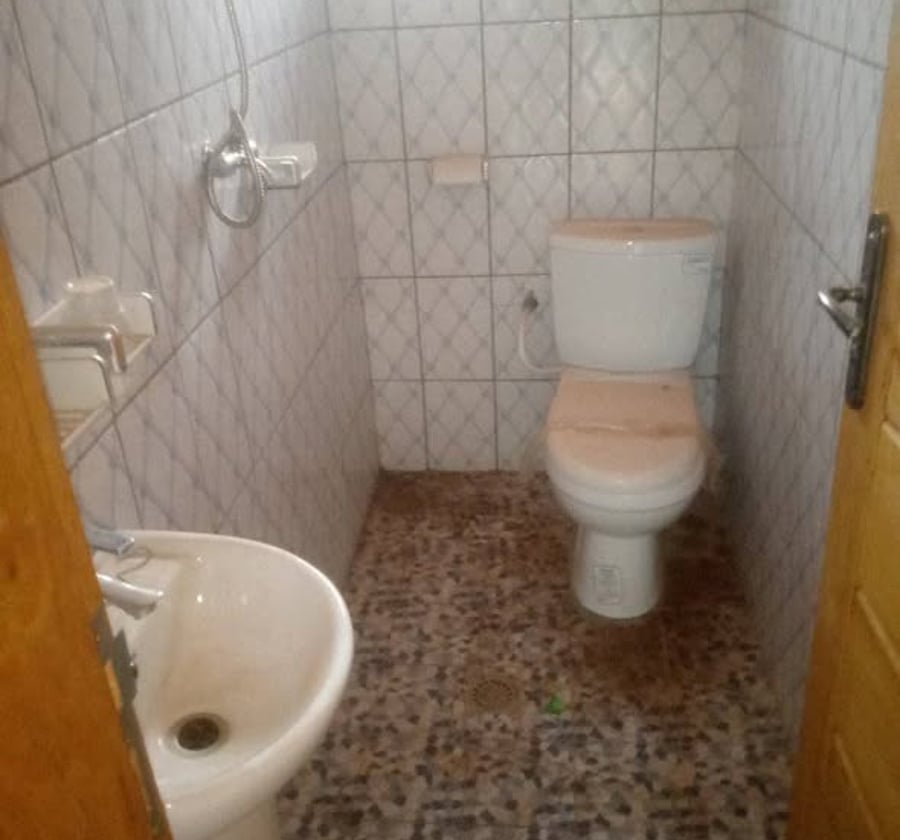 Appartement moderne à Etoug-Ebe