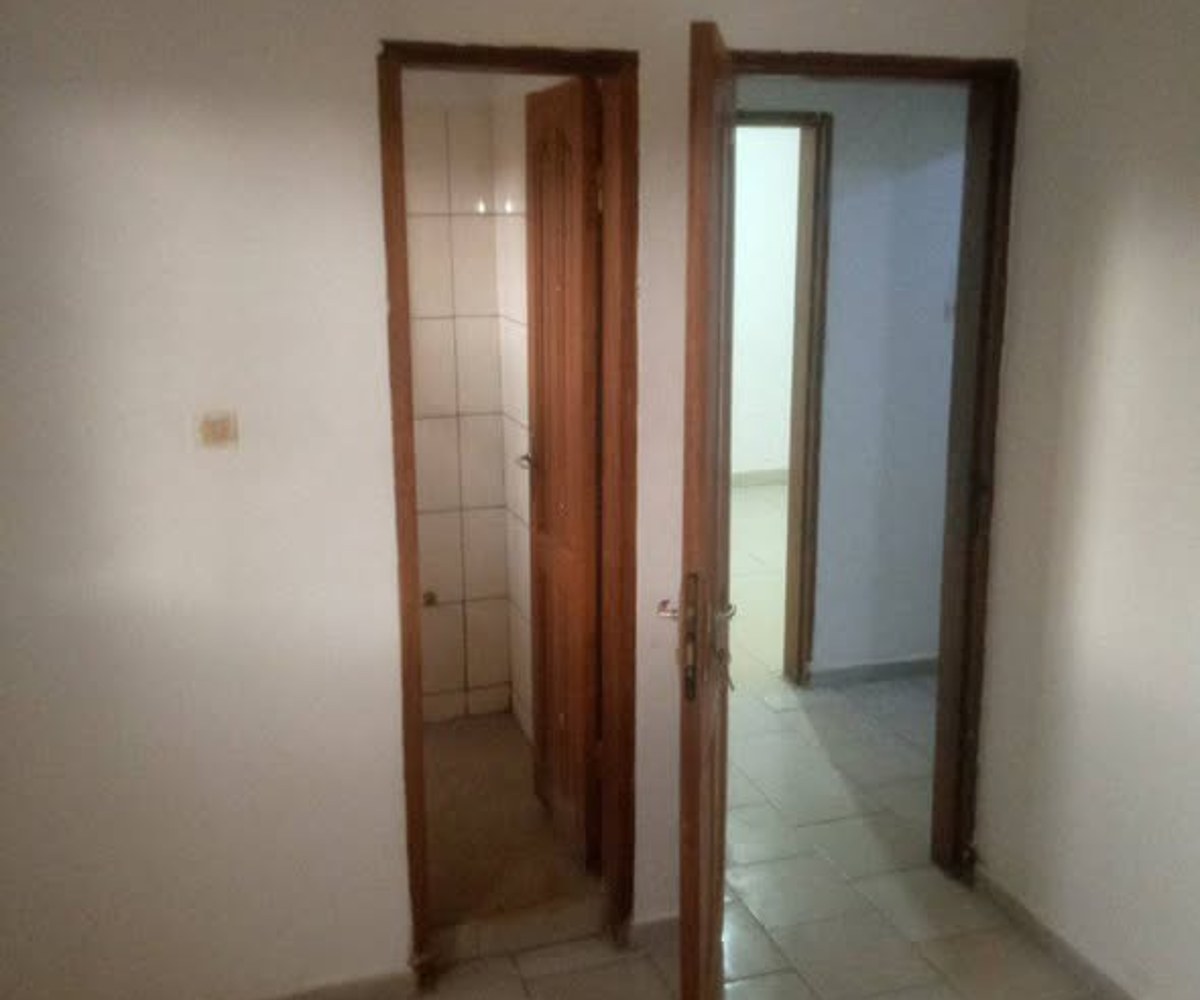 Appartement moderne 2 chambres - Akwa