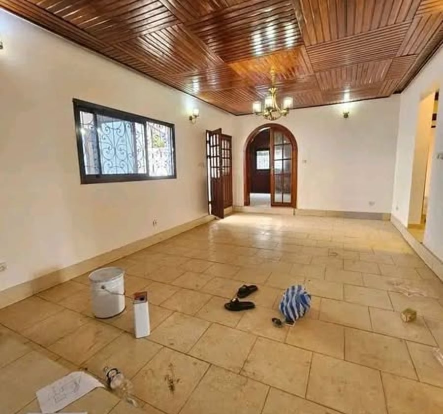 Villa climatisée 5 chambres à Nkoabang