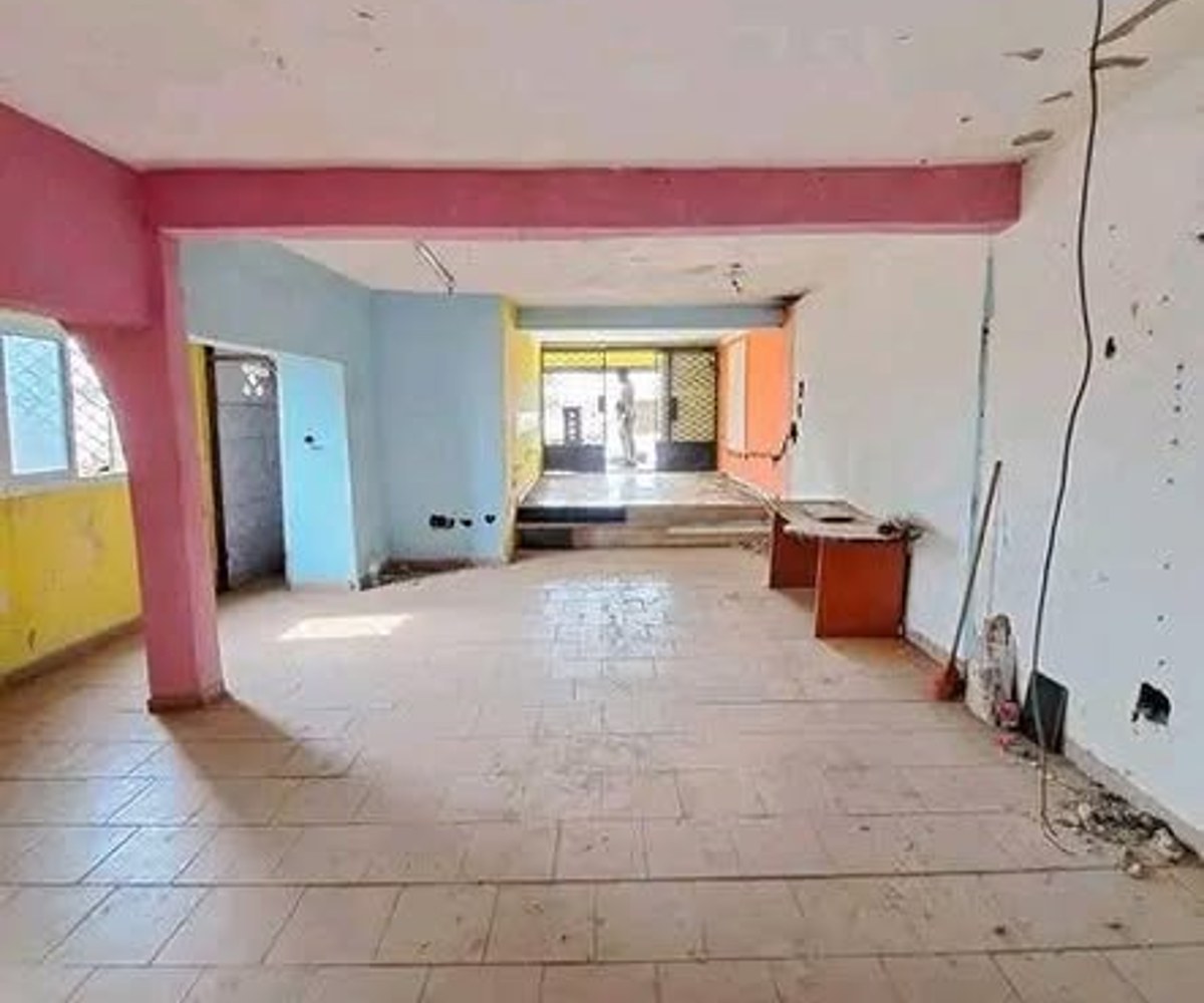 Vaste salle à louer - Logbessou