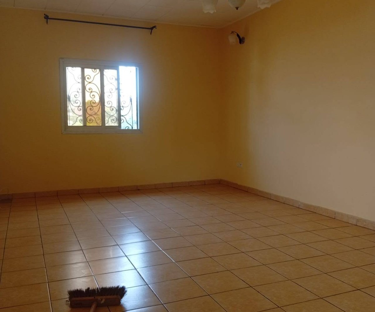 Appartement 2 chambres à louer à Ekie, Yaoundé