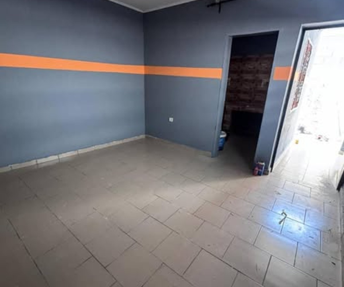 Studio à louer à Eleveur - 50 000 FCFA/mois