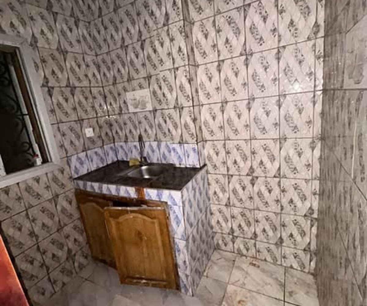 Studio moderne à louer – Makèpè Marie Lumière