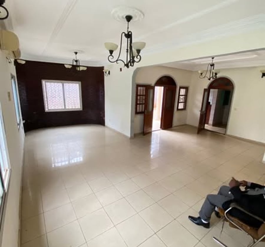 Magnifique duplex haut standing avec dépendance à Odza