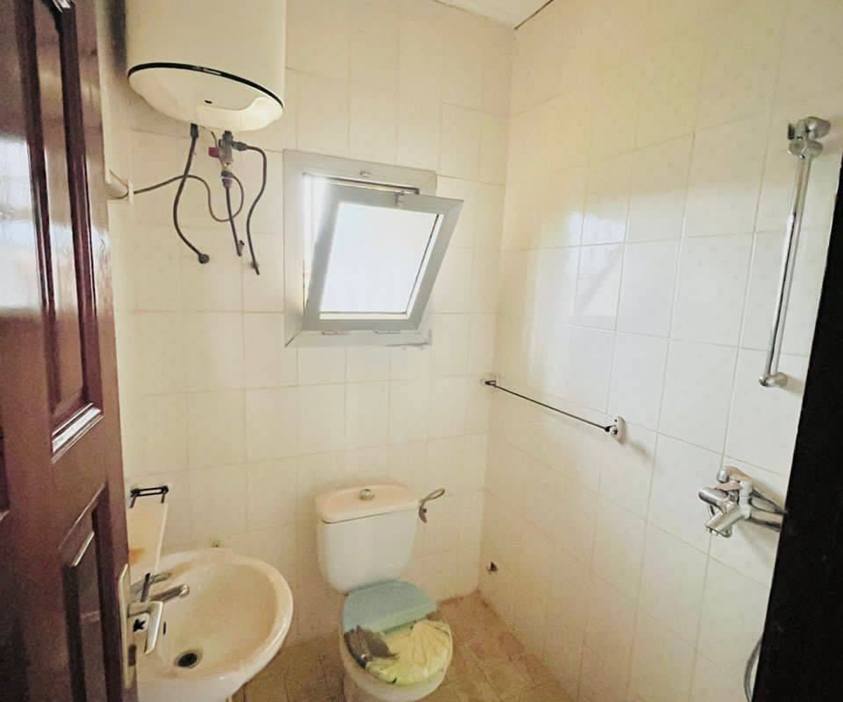 Studio moderne à Biyem Assi Jouvence