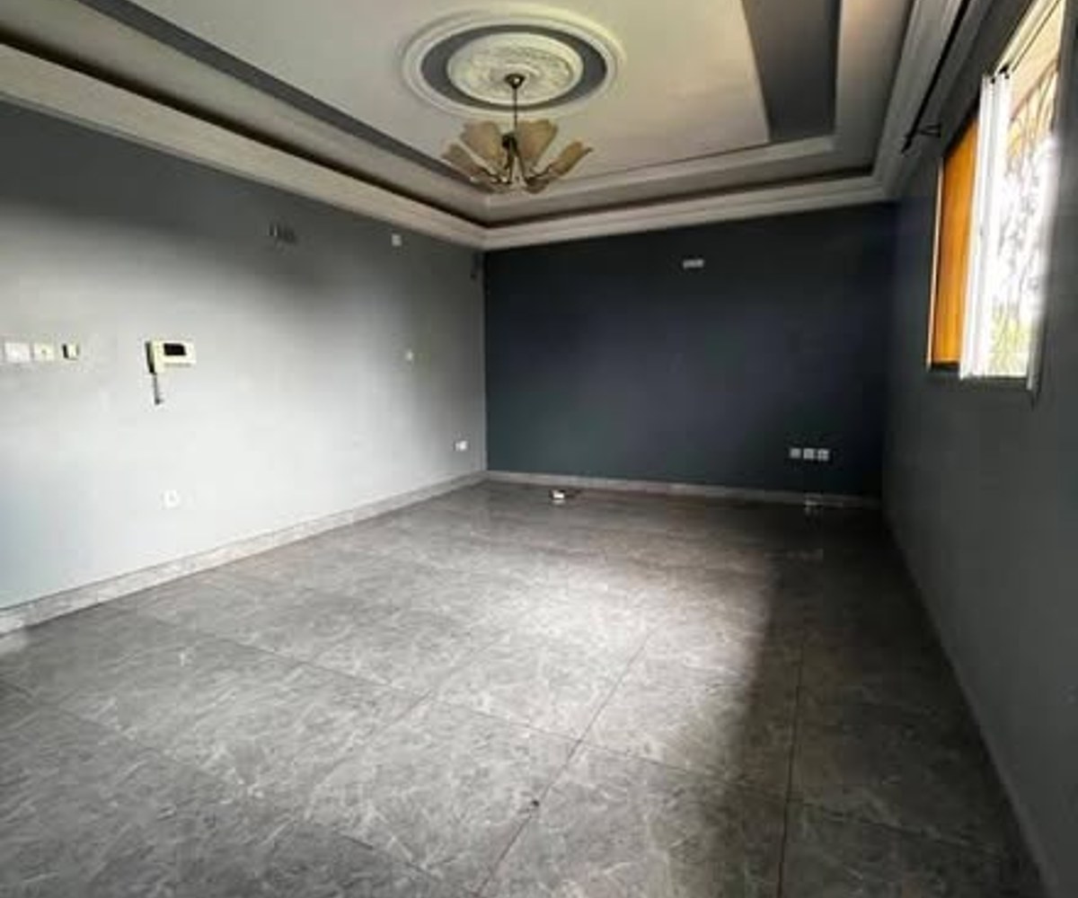 Appartement neuf à Logbessou - 3 chambres