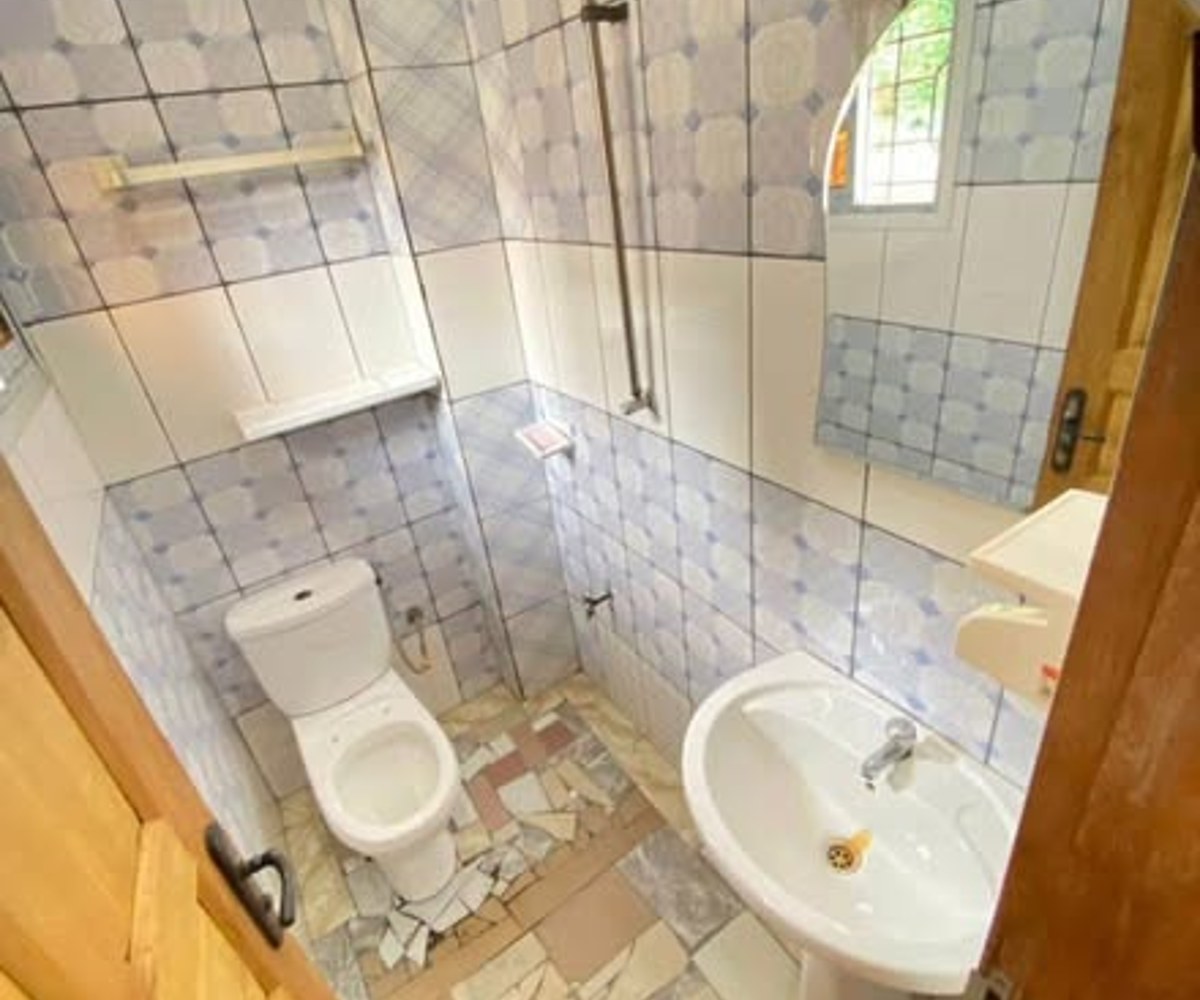Studio moderne à Etoug-Ebe - 50 000 FCFA/mois