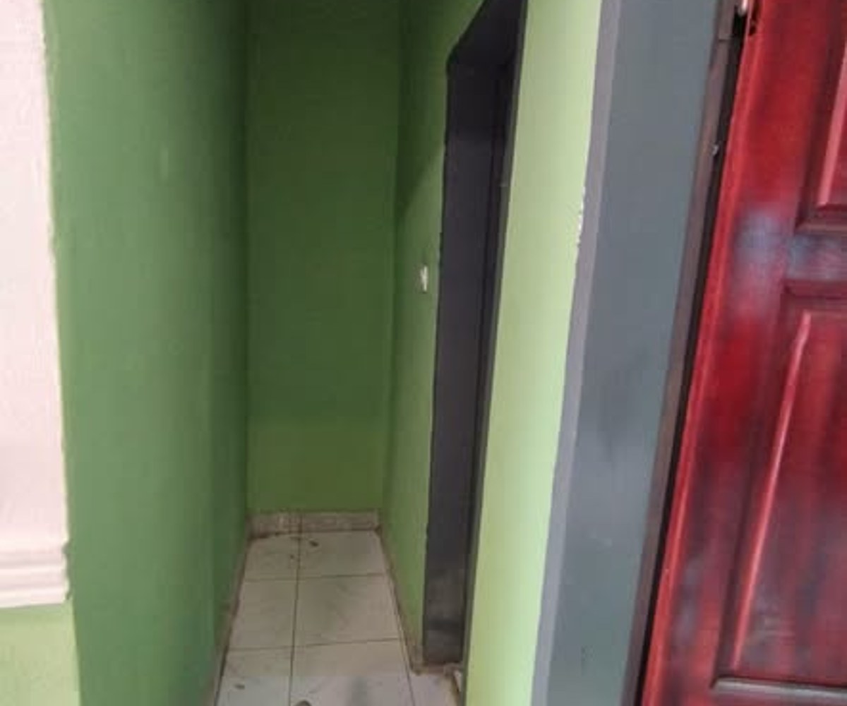Studio moderne à louer à Nkoabang (Station AXX)