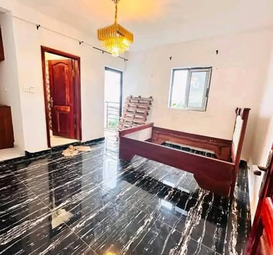 Chambre moderne à Bonamoussadi Santa Lucia