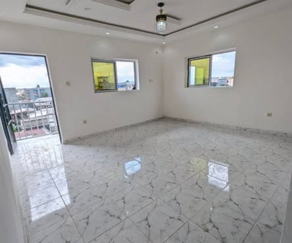 Chambre moderne haut standing avec cuisine et balcon - Dakar