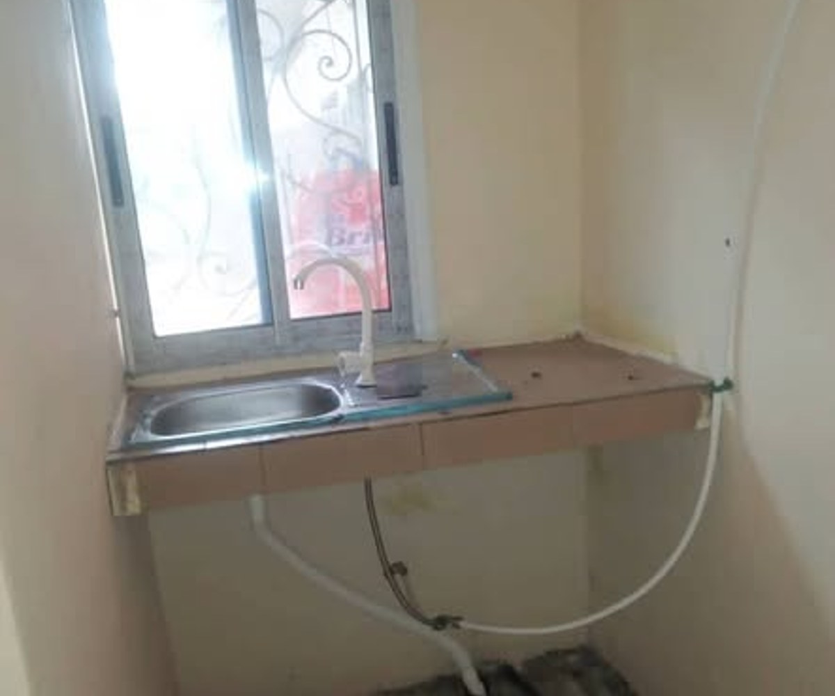 Chambre moderne à Odza