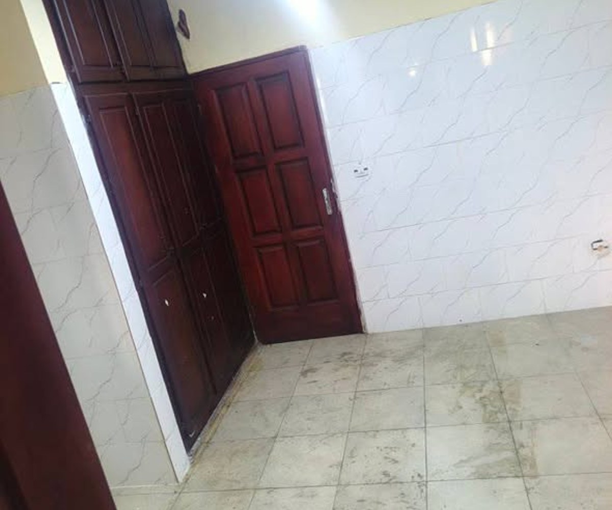 Chambre moderne à PK 8, Douala