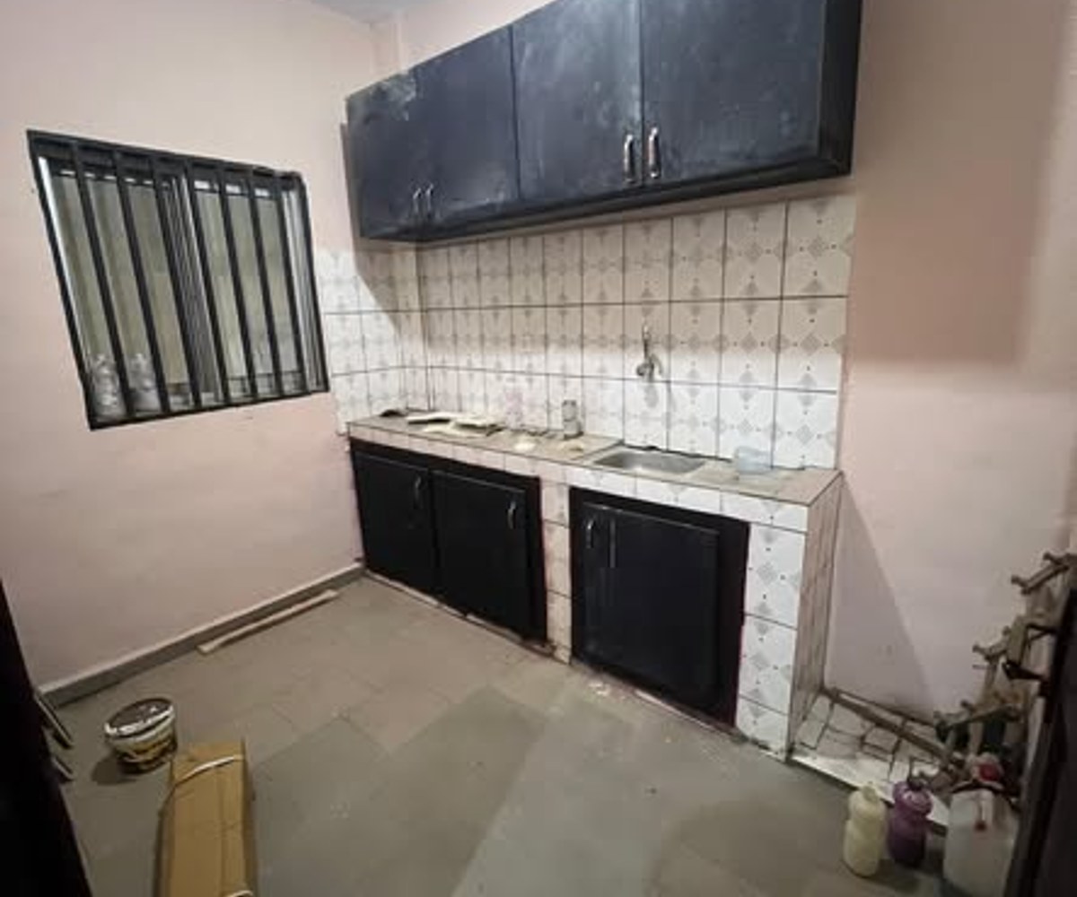 Studio moderne à louer à Mendong