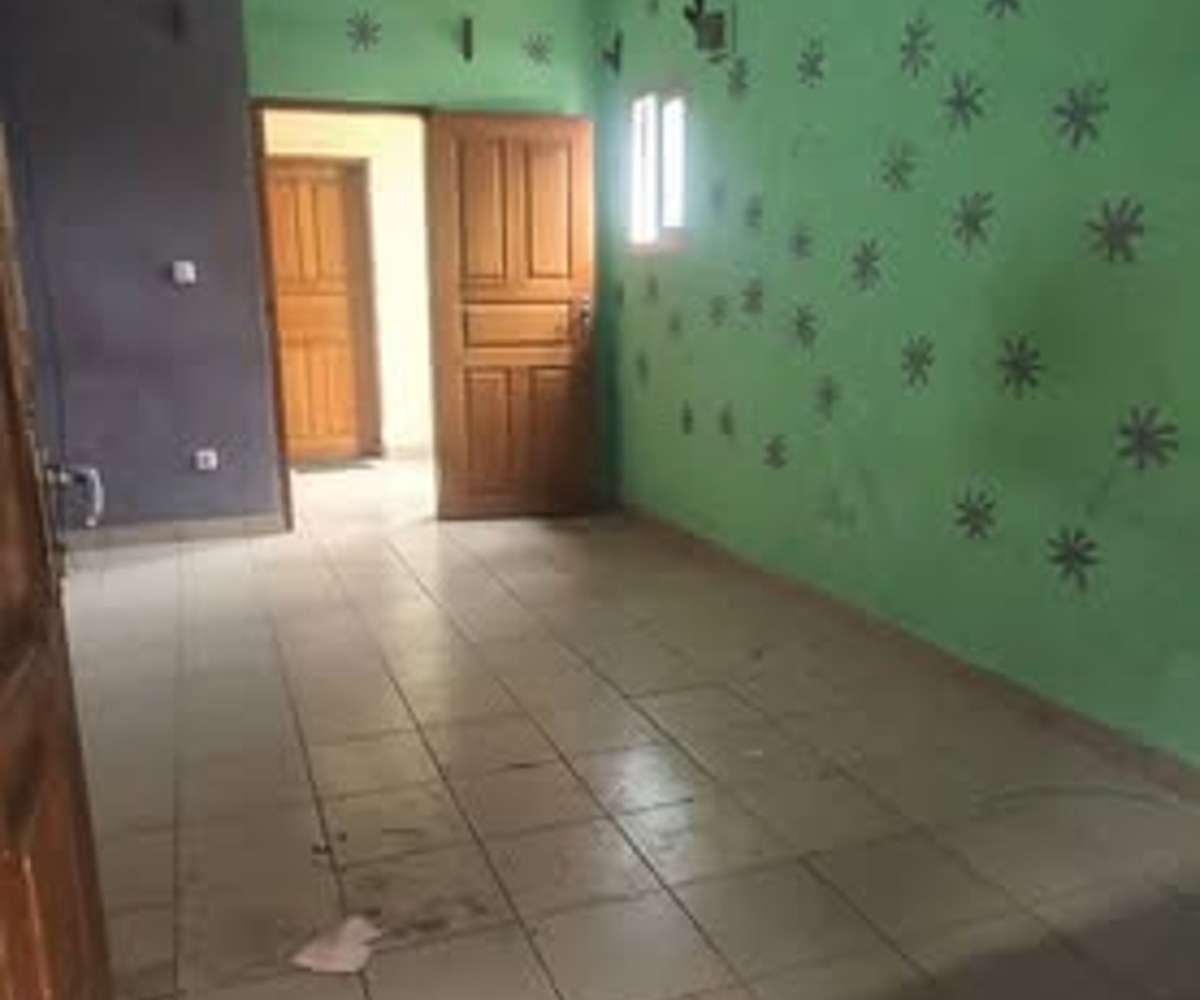 Très grande chambre moderne à louer à Ange Raphaël