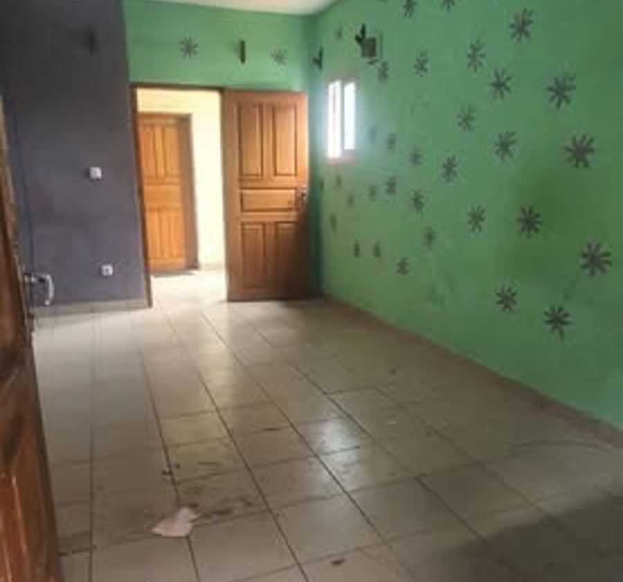Très grande chambre moderne à louer à Ange Raphaël