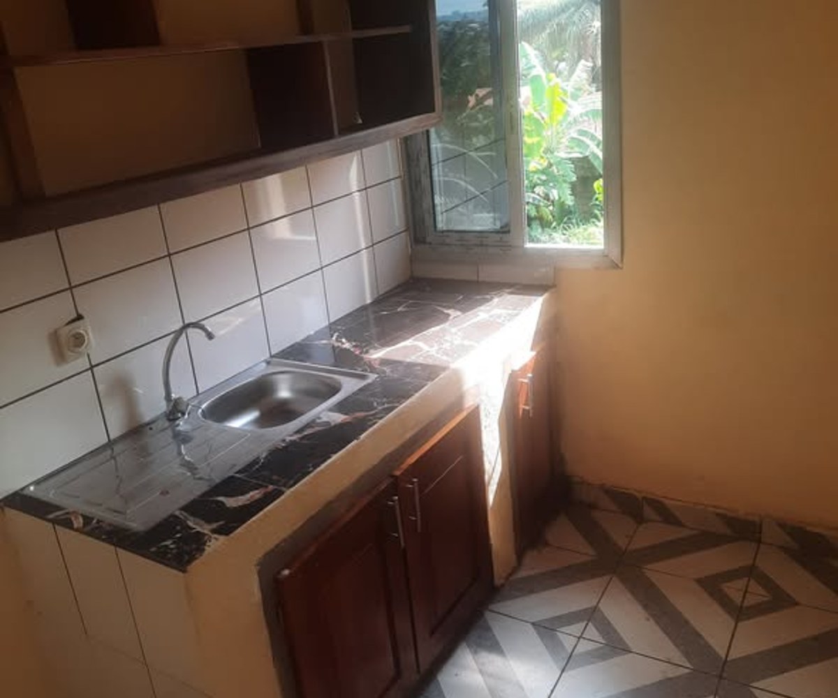 Appartement 2 chambres à Nkolmesseng, Yaoundé