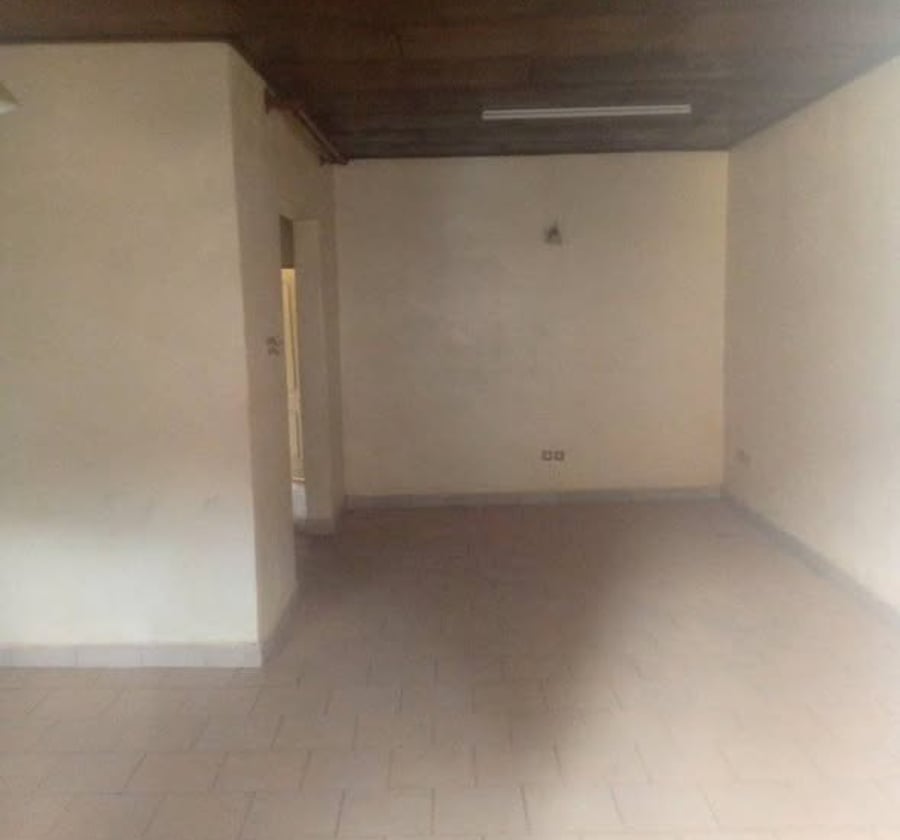 Appartement 2 chambres à Tam-Tam - 90 000 FCFA