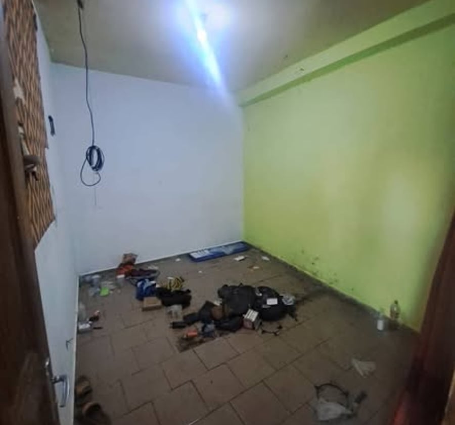 Chambre moderne à Odza