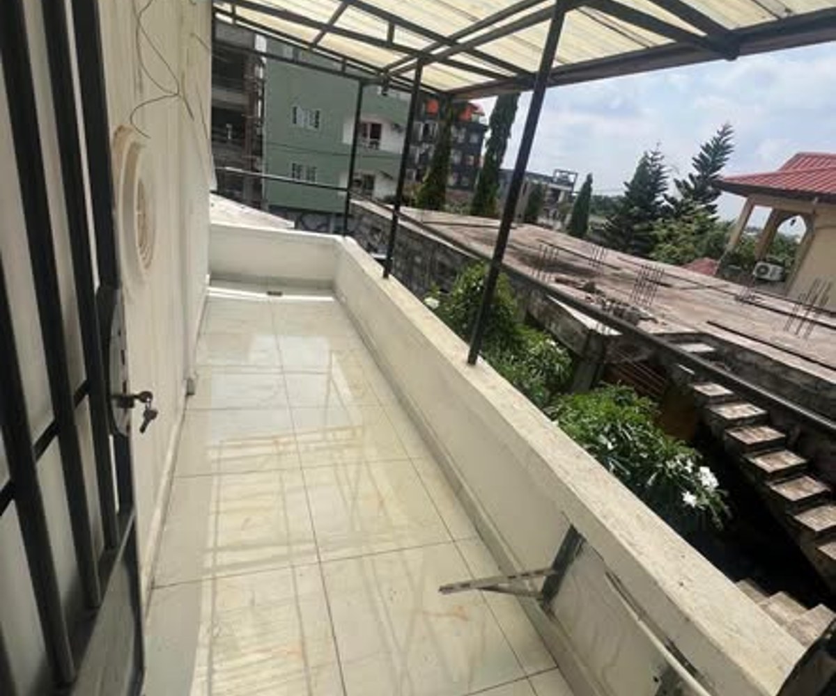 Magnifique Duplex Haut Standing à Vendre – Youpwé Marina