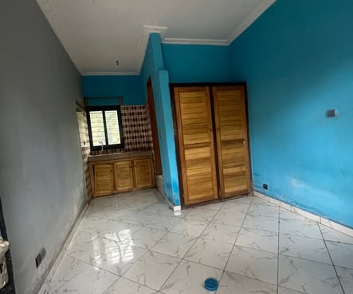 Chambre moderne à louer - PK 16, Douala