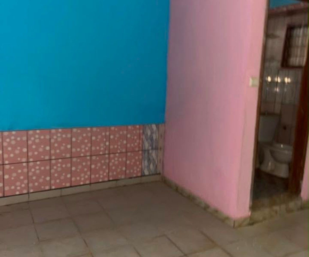 Studio moderne à louer à Nkoabang