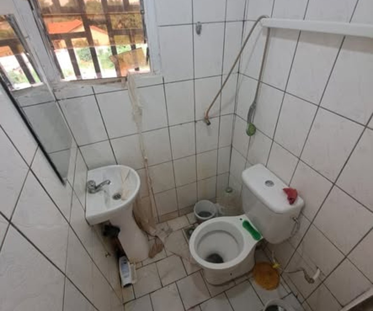 Chambre moderne à louer à Fokou, Nkoabang, Yaoundé