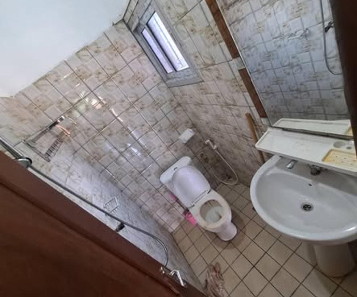 Studio moderne Nkolfoulou