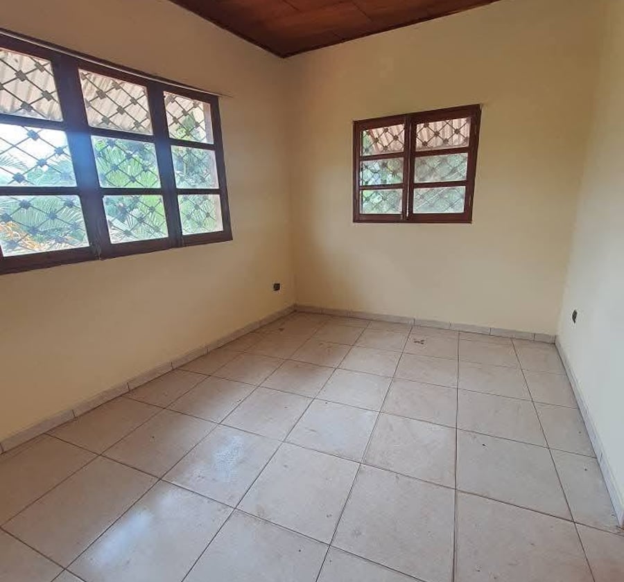 Studio moderne à louer - Oyom Abang, Yaoundé